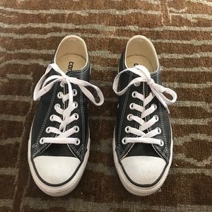 CONVERSE CHUCK TAYLOR ALL STAR LEATHER SHOES 👟